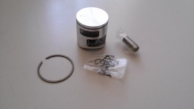 Kompletní píst Husqvarna 440 440e