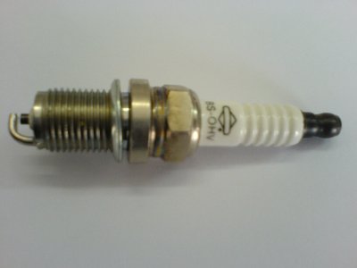 Svíčka na sekačku dlouhý závit VIKING MB 650 655 V VM G  DOV